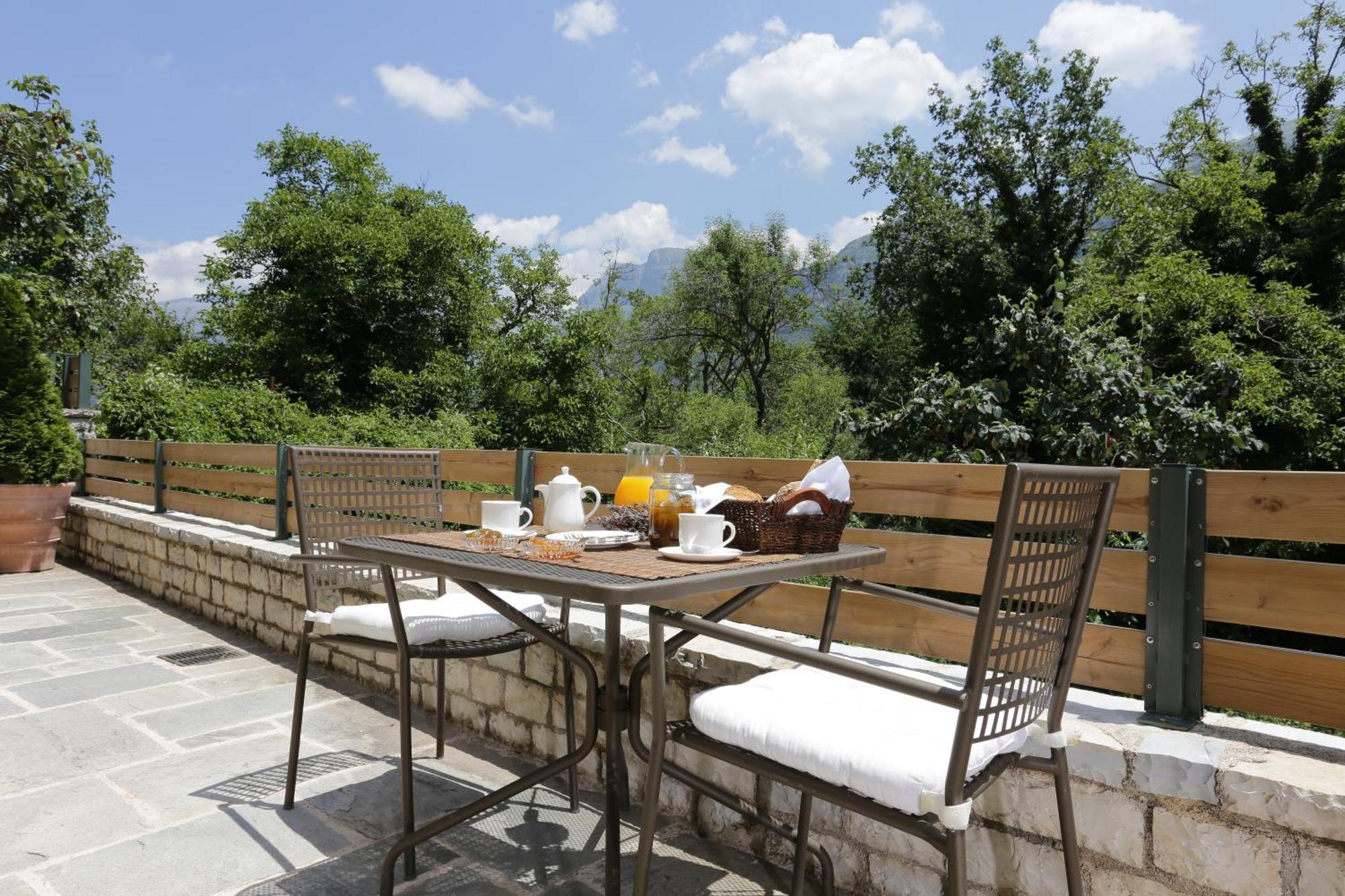 Gamila Rocks Mountain Hotel 아리스티 외부 사진